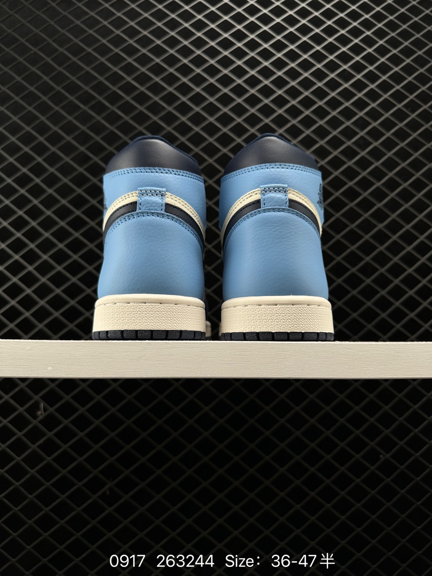 Nike Air Jordan 1 Retro High OG”Black/White“